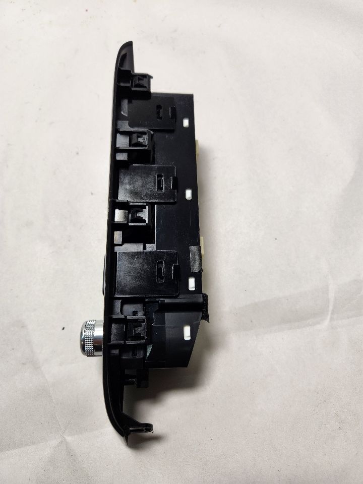 2018 MAZDA 6 2.5L 4cyl Turbo Gasoline Left Front Door Switch - 386697 — photo 3