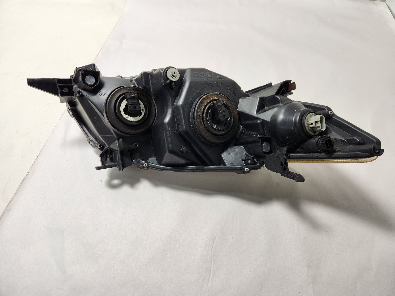 2010 TOYOTA COROLLA Left HEADLAMP ASSEMBLY - 386731 — photo 2
