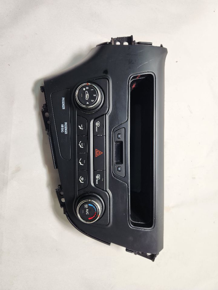 2011 KIA OPTIMA 4cyl Gasoline 2.4 TEMP CONTROL - 387195 — photo 1