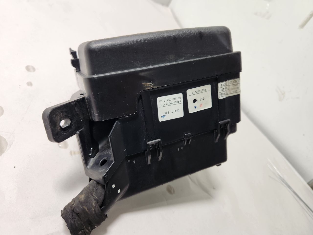 2011 KIA OPTIMA 4cyl Gasoline 2.4 Fuse Box, Engine - 387197 — photo 3