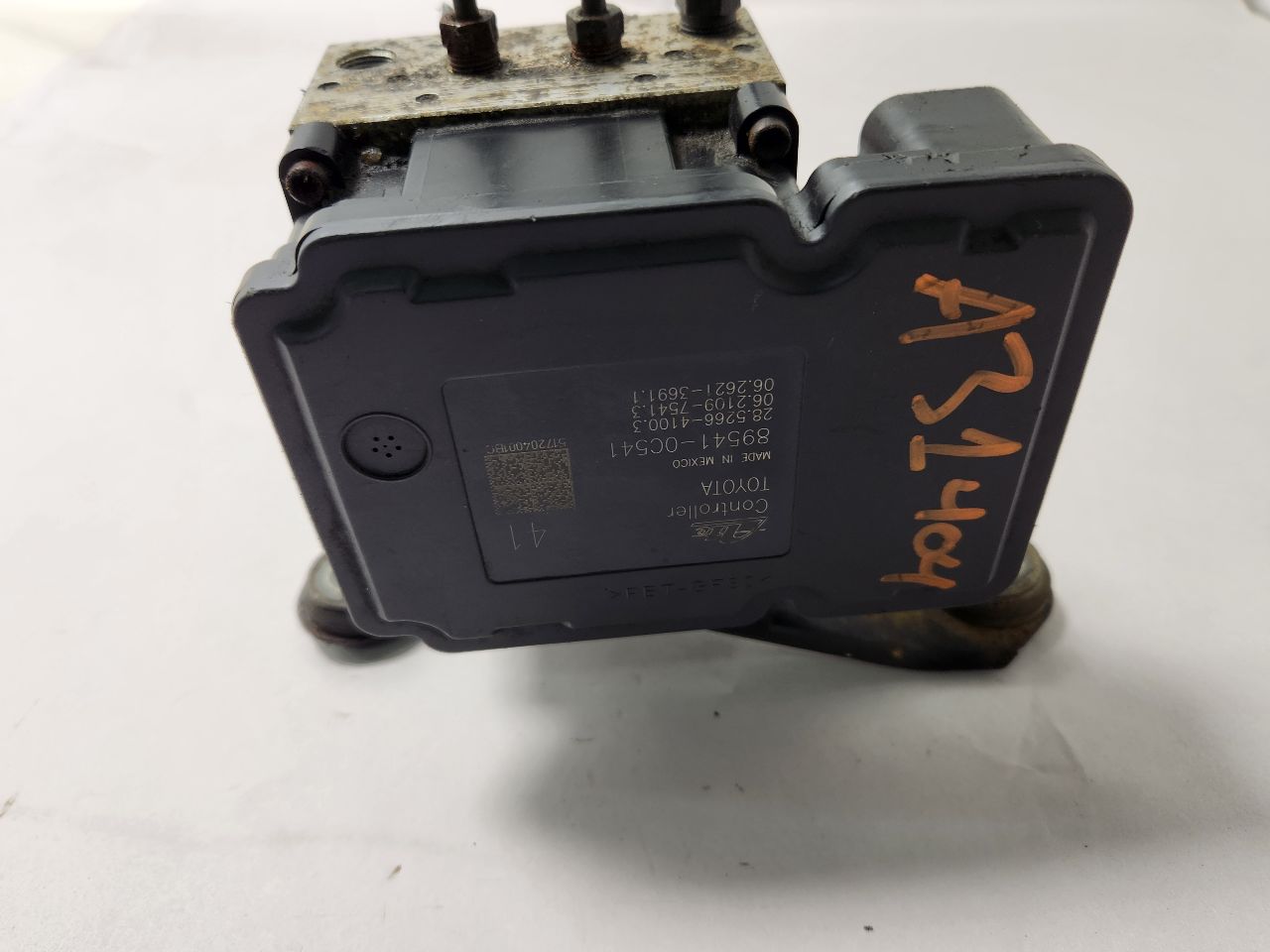 2017 TOYOTA TUNDRA 8cyl Gasoline 5.7 Anti-lock Brake Pts - 387379 — photo 8