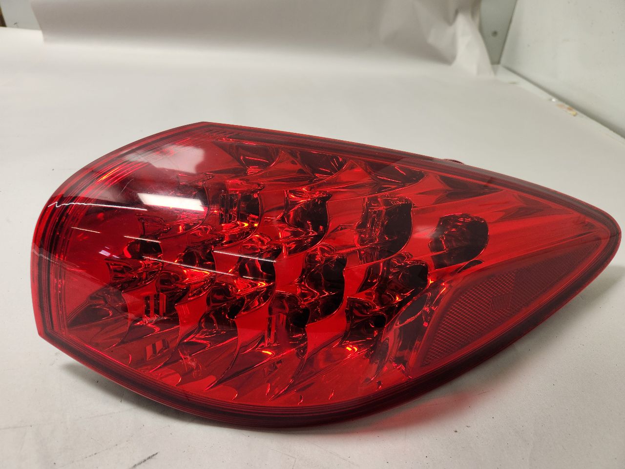 2012 INFINITI EX35 6cyl Gasoline 3.5 Right TAIL LAMP - 387574