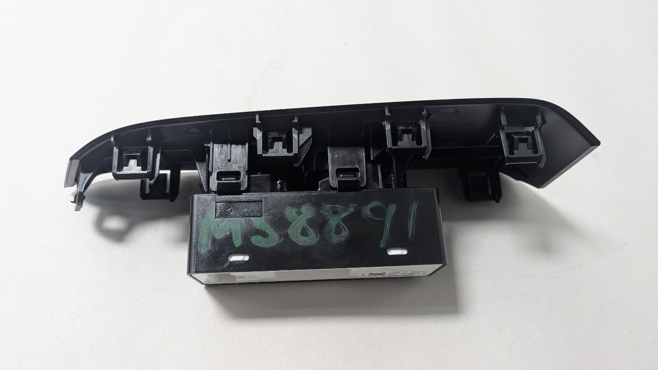 2021 MAZDA 6 2.5L 4cyl Gasoline Front Door Switch - 387734 — photo 5