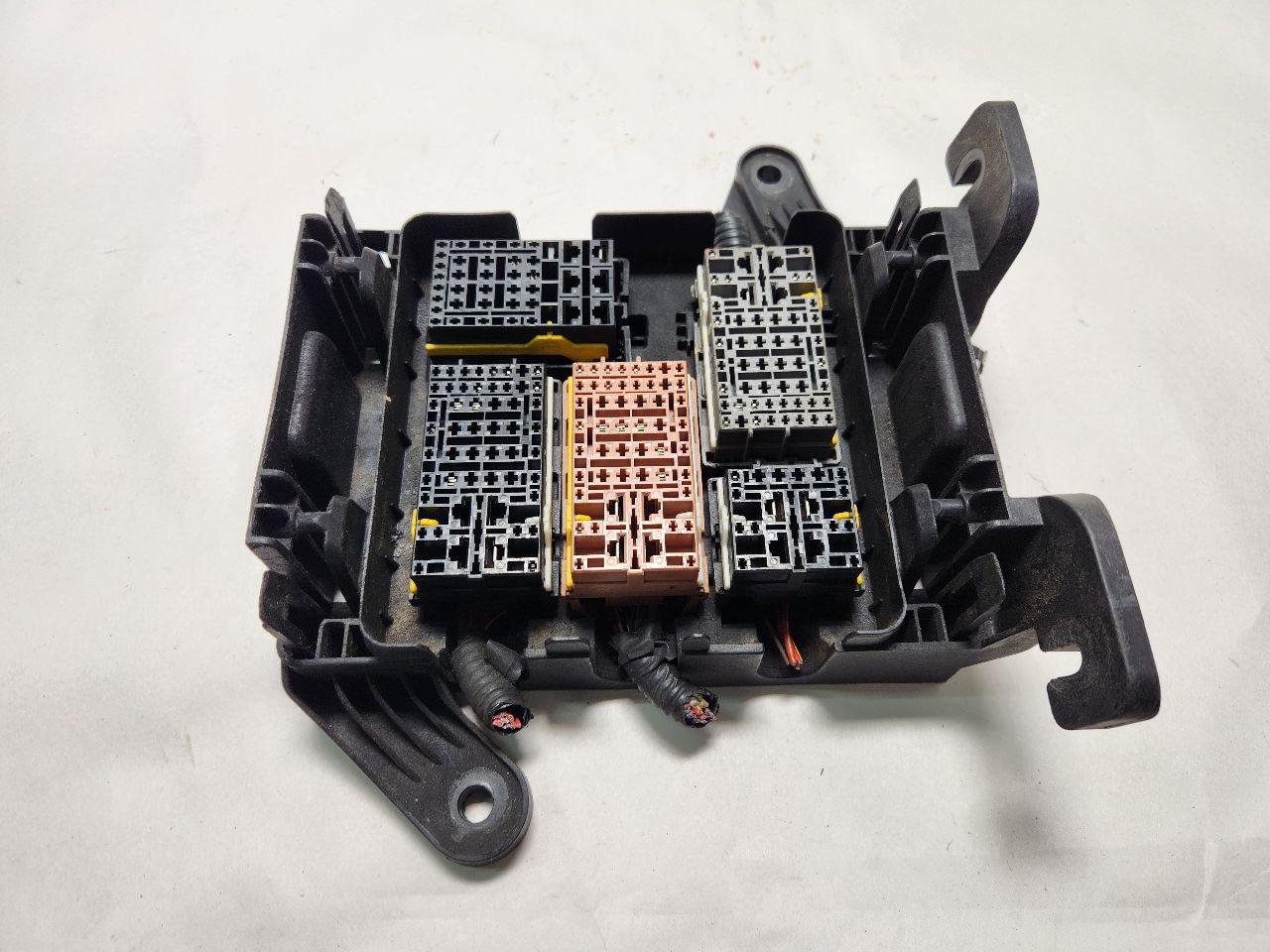 2013 CADILLAC ATS 4cyl Gasoline Turbo 2.0 Fuse Box, Engine - 387810