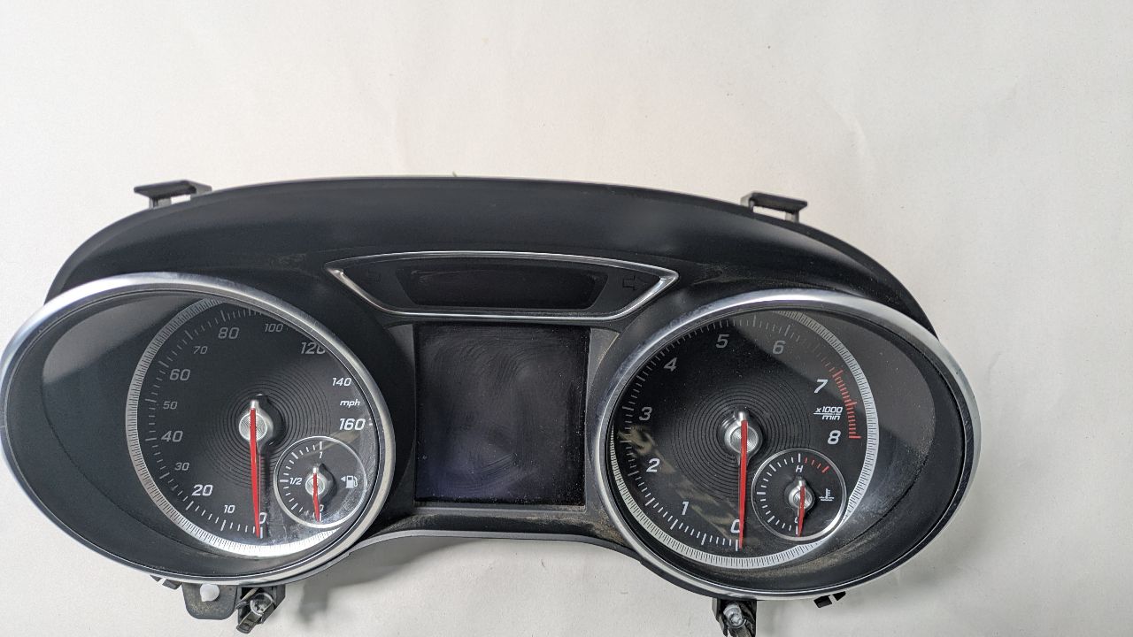 2018 MERCEDES-BENZ GLA-CLASS Speedo Head/Cluster - 388067 — photo 2