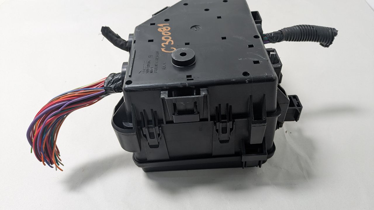 2017 CHEVROLET TRAVERSE 6cyl Gasoline 3.6 Fuse Box, Engine - 388072 — photo 4
