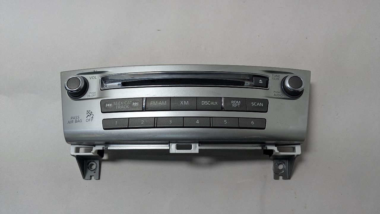2013 INFINITI JX35 6cyl Gasoline 3.5 Radio Audio - 388088 — photo 2