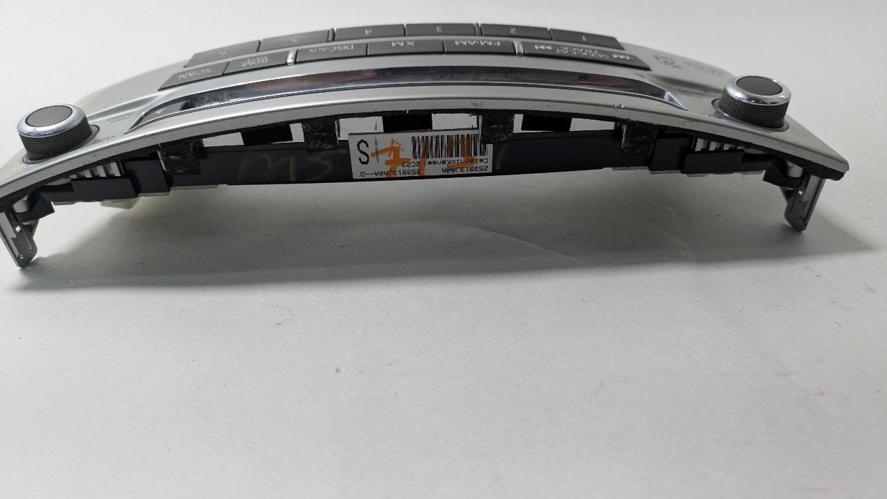 2013 INFINITI JX35 6cyl Gasoline 3.5 Radio Audio - 388088 — photo 4