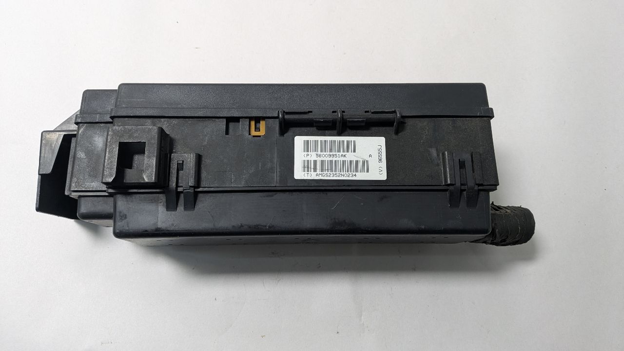 2003 JEEP LIBERTY Fuse Box, Engine - 388096 — photo 2