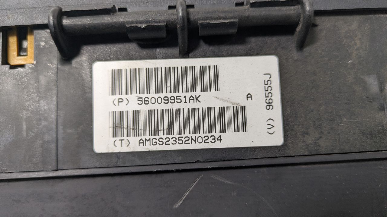 2003 JEEP LIBERTY Fuse Box, Engine - 388096 — photo 6