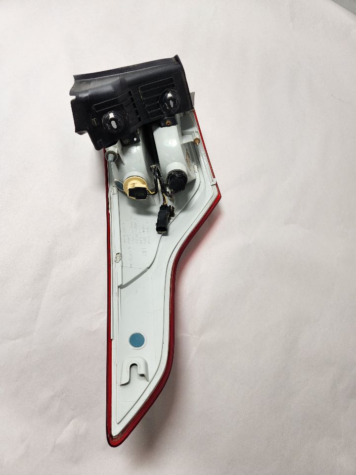 2013 FORD ESCAPE 4cyl 1.6 EcoBoost Right TAIL LAMP - 388297 — photo 2