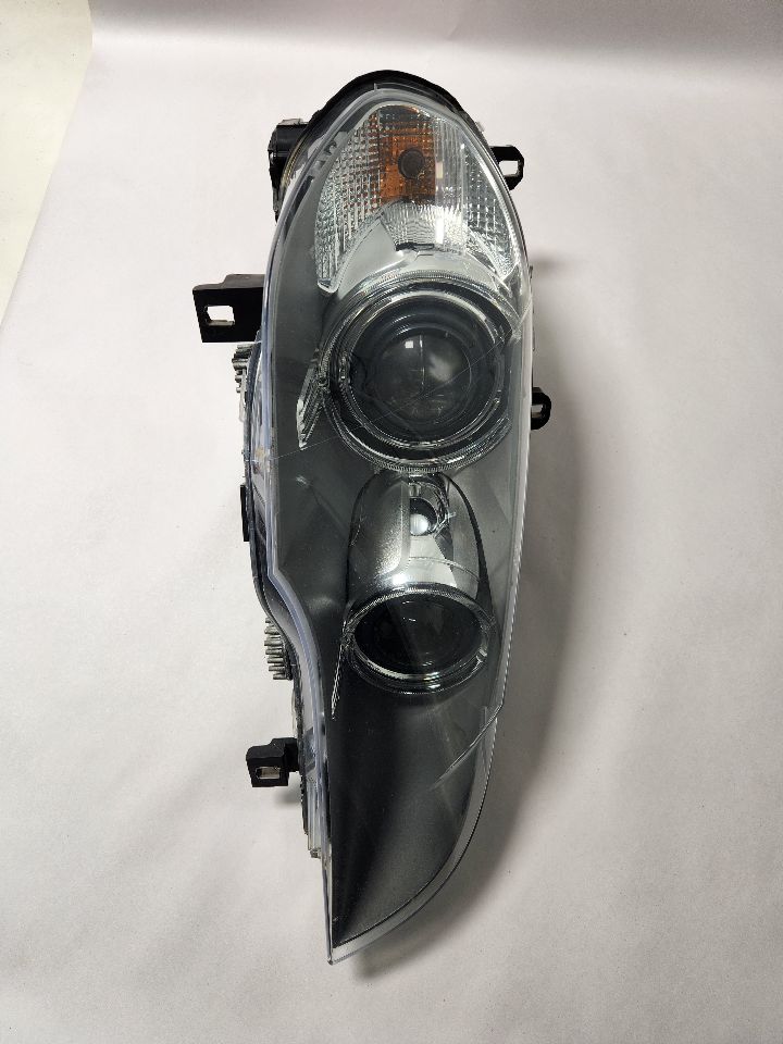 2012 BMW X5 Right HEADLAMP ASSEMBLY - 388312 — photo 1