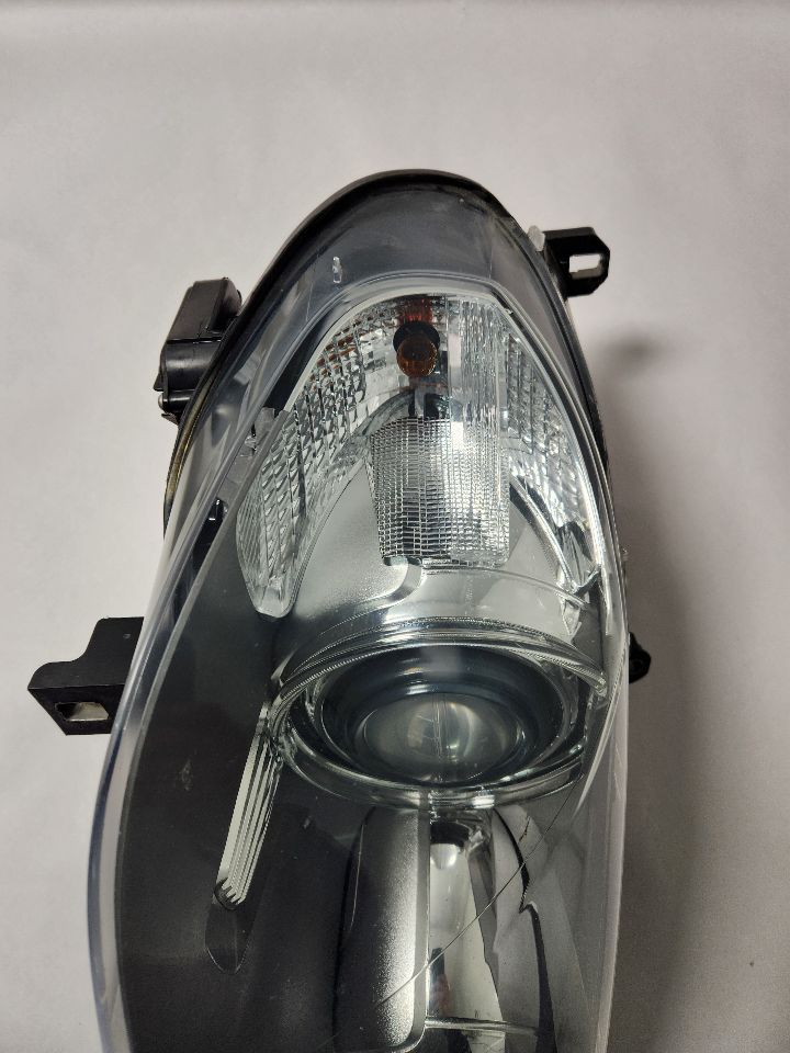 2012 BMW X5 Right HEADLAMP ASSEMBLY - 388312 — photo 4