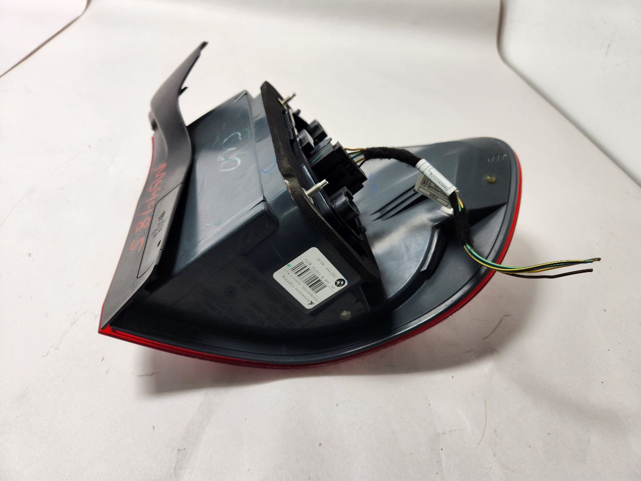 2012 BMW X5 Left TAIL LAMP - 388313 — photo 4
