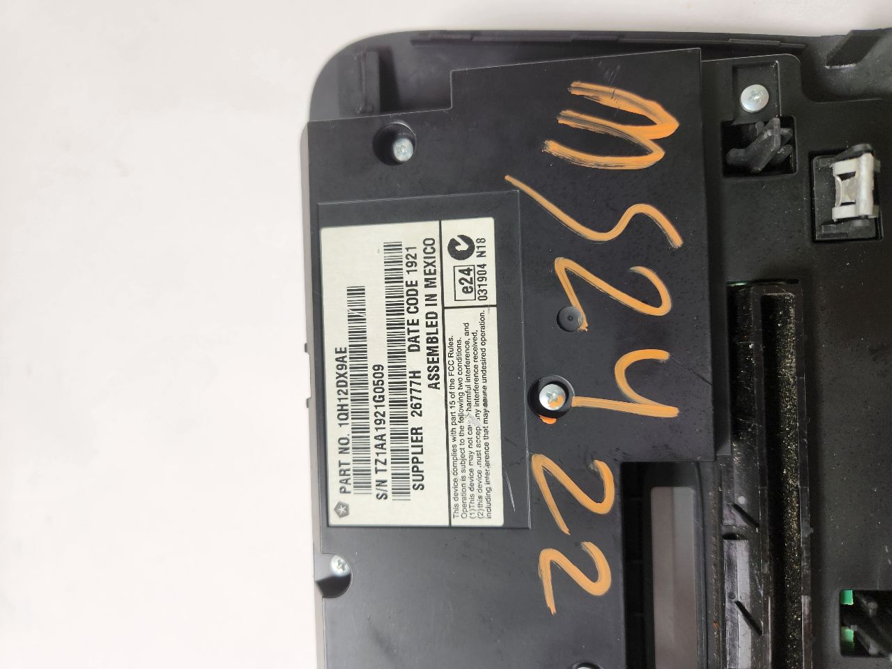 2012 DODGE CHARGER 8cyl Gasoline 5.7 HEMI TEMP CONTROL - 388392 — photo 4