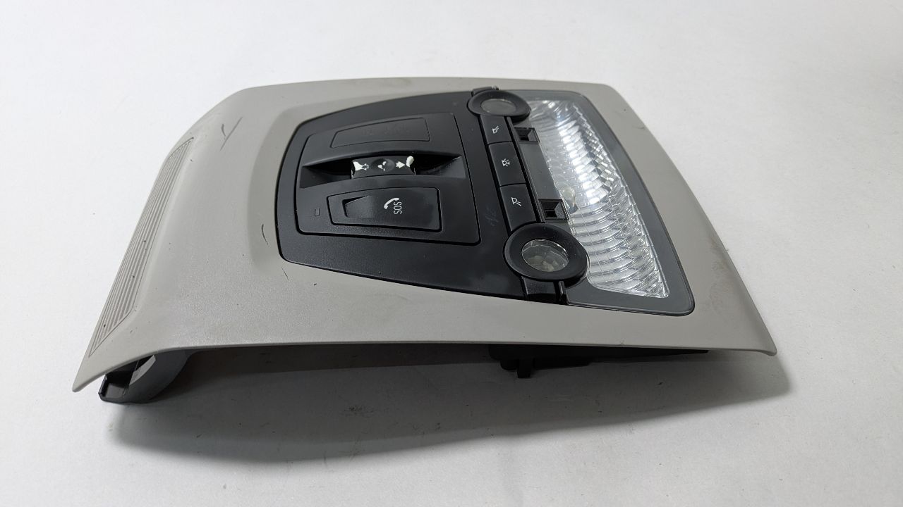 2015 BMW 528i 4cyl Gasoline Turbo 2.0 Console, Front - 388471 — photo 3
