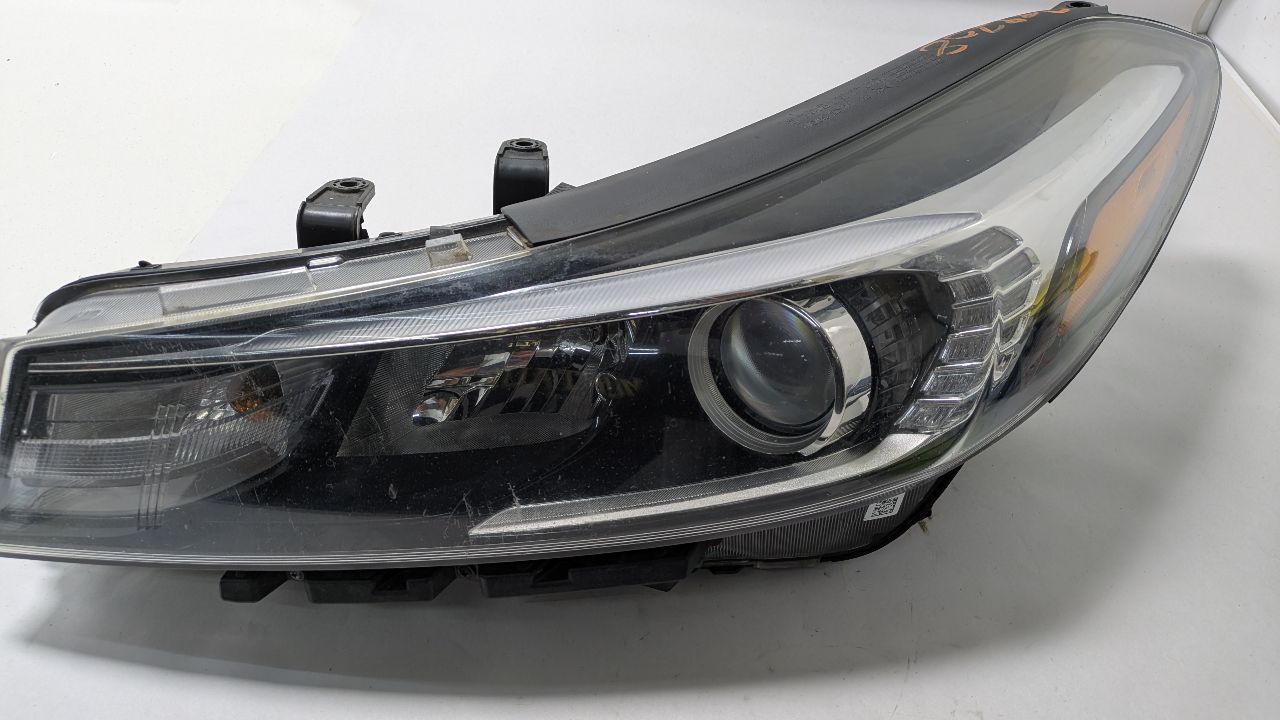 2017 KIA FORTE 2.0L 4cyl Gasoline VVT Left HEADLAMP ASSEMBLY - 388473