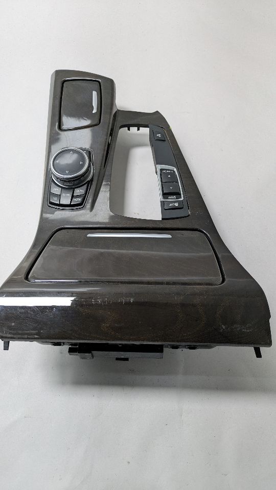 2015 BMW 528i 4cyl Gasoline Turbo 2.0 Console, Front - 388479