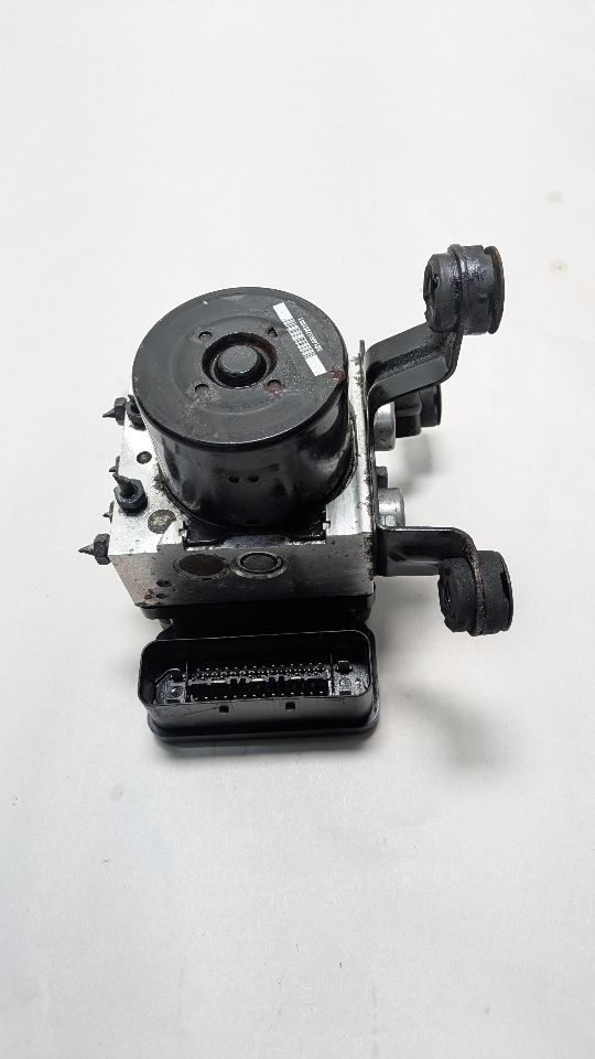 2013 HYUNDAI GENESIS 6cyl Gasoline 3.8 Anti-lock Brake Pts - 388538