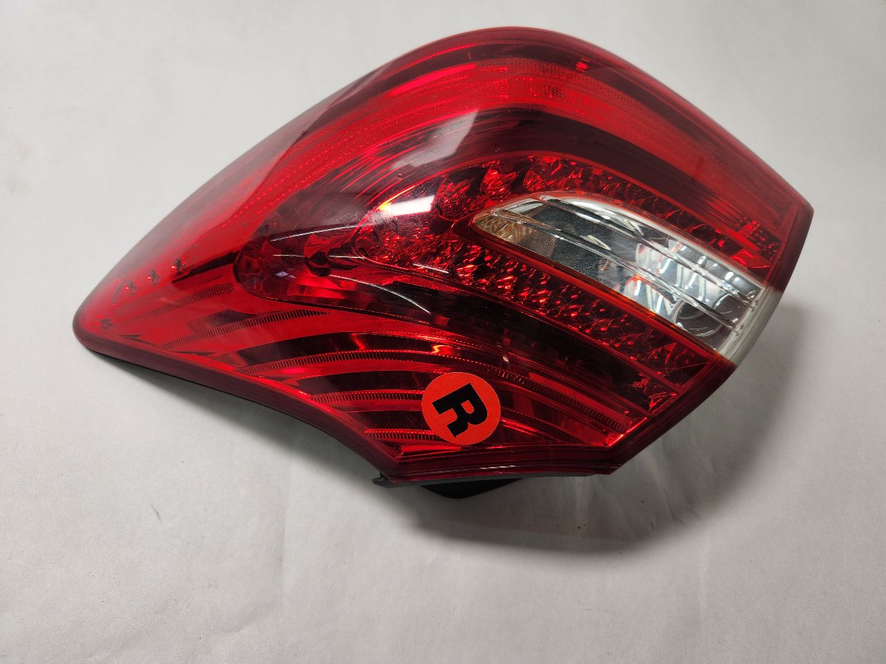 2013 HYUNDAI GENESIS 6cyl Gasoline 3.8 Right TAIL LAMP - 388559