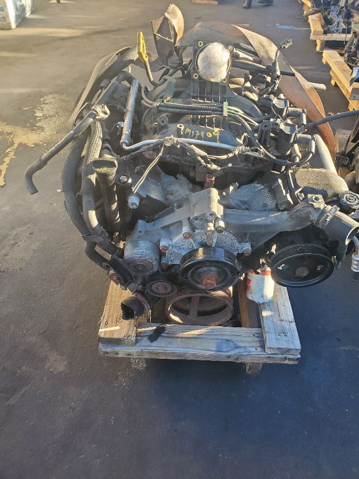 2012 JEEP LIBERTY 6cyl Gasoline 3.7 ENGINE ASSEMBLY - 388707 — photo 3