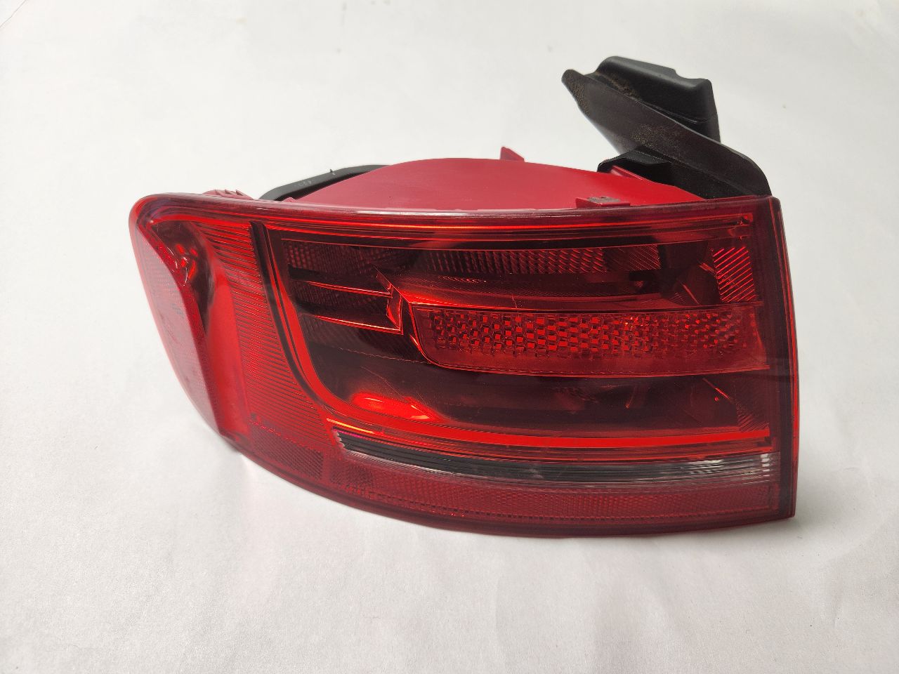 2009 MASERATI QUATTROPO TAIL LAMP - 389085