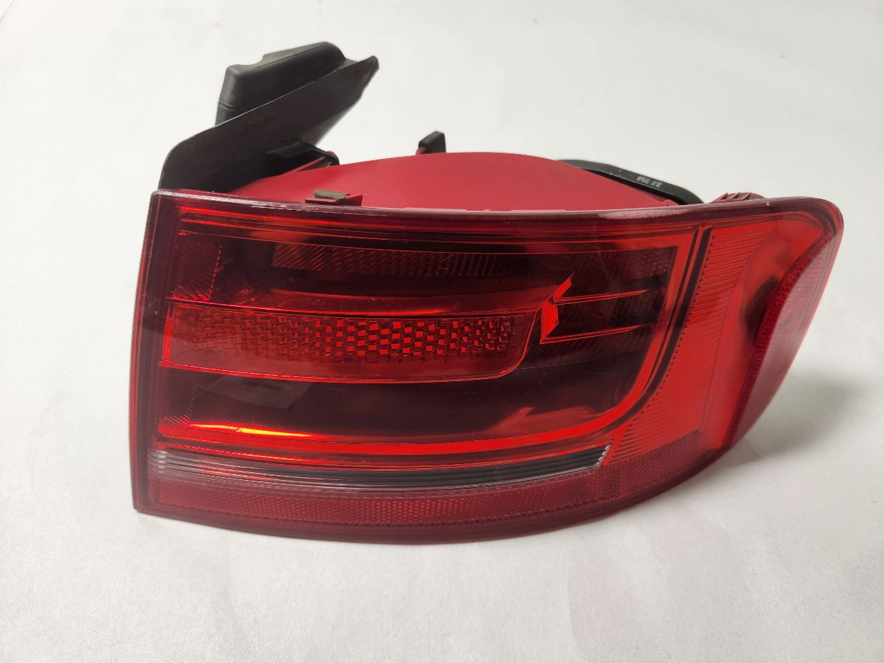 2009 MASERATI QUATTROPO TAIL LAMP - 389089