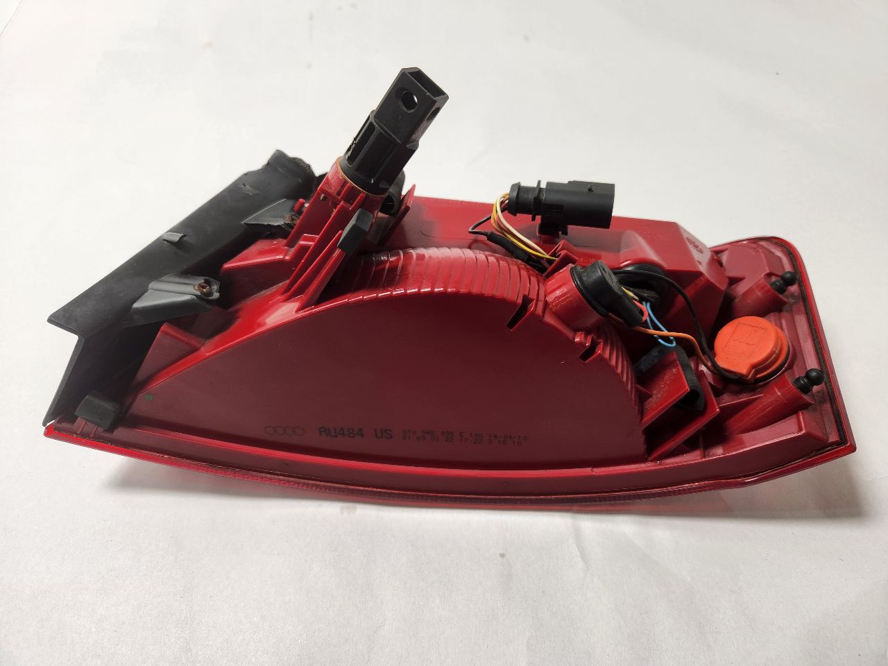 2010 AUDI A5 4cyl Gasoline Turbo 2.0 Left TAIL LAMP - 389090 — photo 4