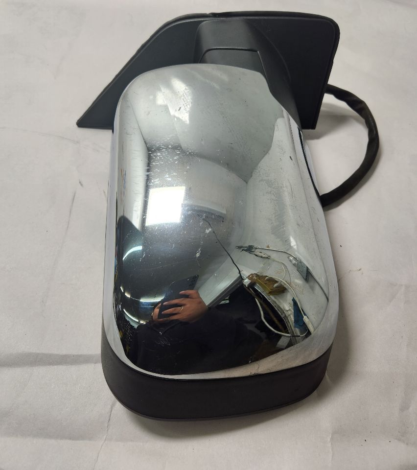 2006 INFINITI QX56 8cyl Gasoline 5.6 Right SIDE VIEW MIRROR - 389105 — photo 3
