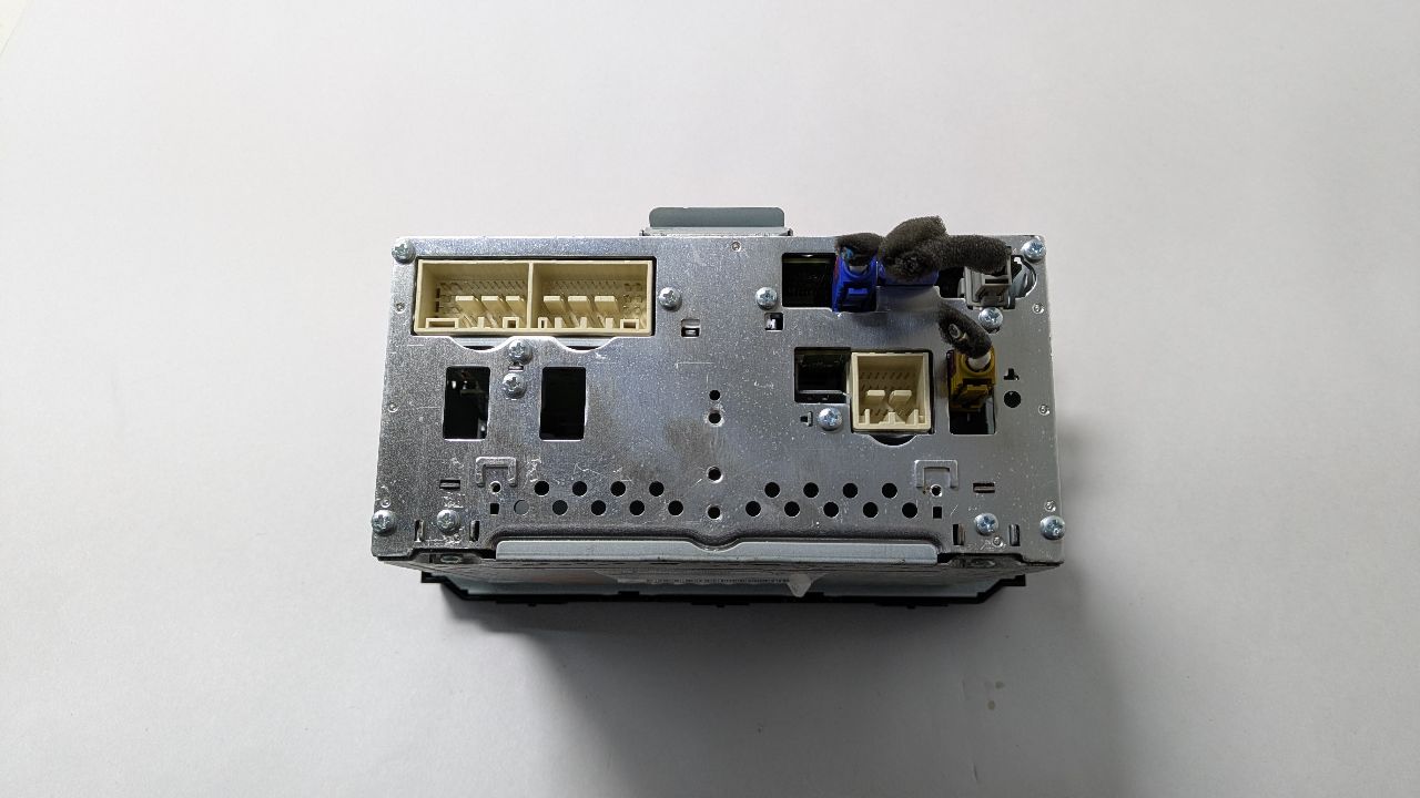 2017 KIA SEDONA 6cyl Gasoline 3.3 Radio Audio - 389132 — photo 6