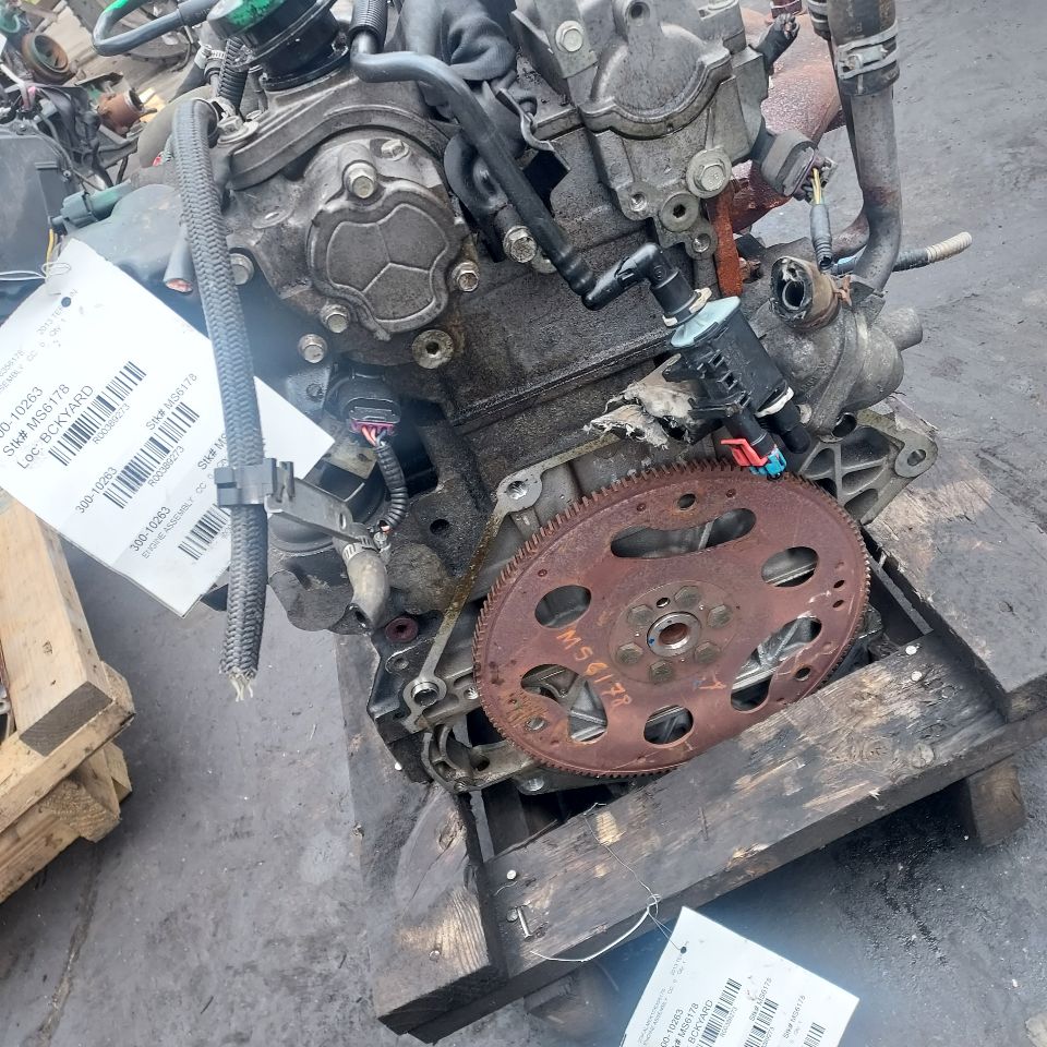 2013 GMC TERRAIN 4cyl Gasoline 2.4 ENGINE ASSEMBLY - 389273