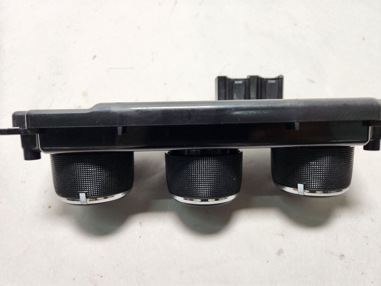 2015 JEEP COMPASS 4cyl Gasoline 2.0 Dohc TEMP CONTROL - 389301 — photo 3