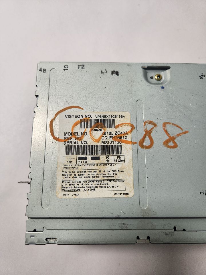 2006 INFINITI QX56 8cyl Gasoline 5.6 Radio Audio - 389518 — photo 2