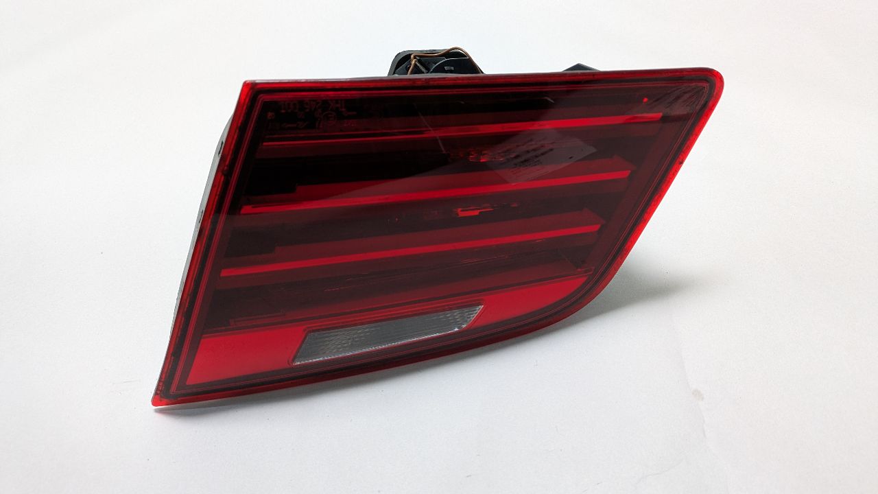 2015 BMW 528i 4cyl Gasoline Turbo 2.0 Right TAIL LAMP - 389681