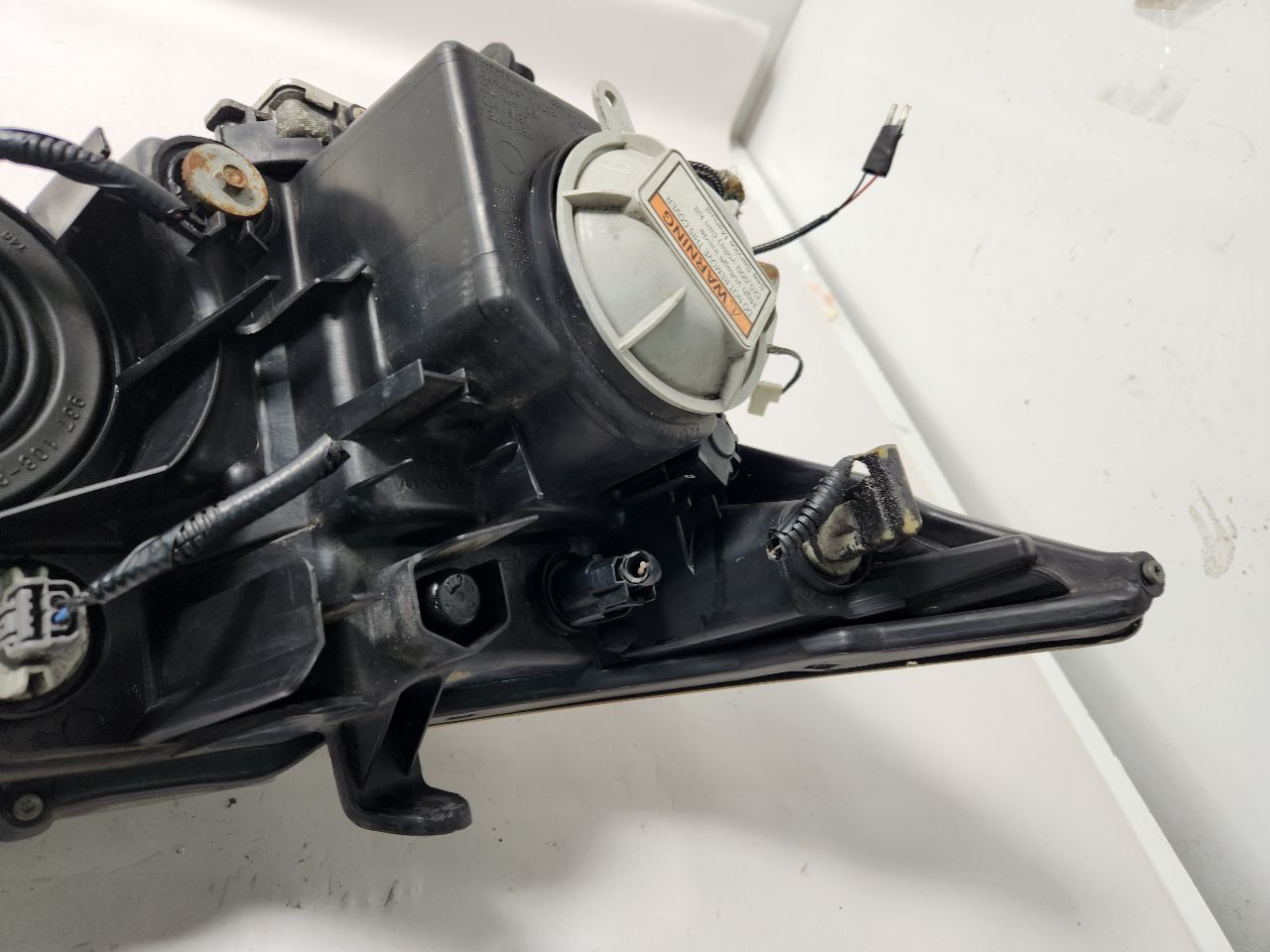 2010 ACURA MDX 3.7L 6cyl Gasoline VVT Left HEADLAMP ASSEMBLY - 390369 — photo 6