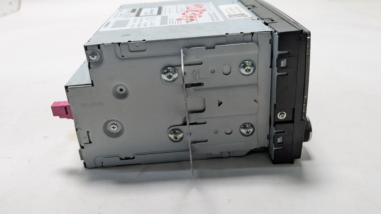 2015 NISSAN SENTRA 4cyl Gasoline 1.8 Radio Audio - 390470 — photo 8