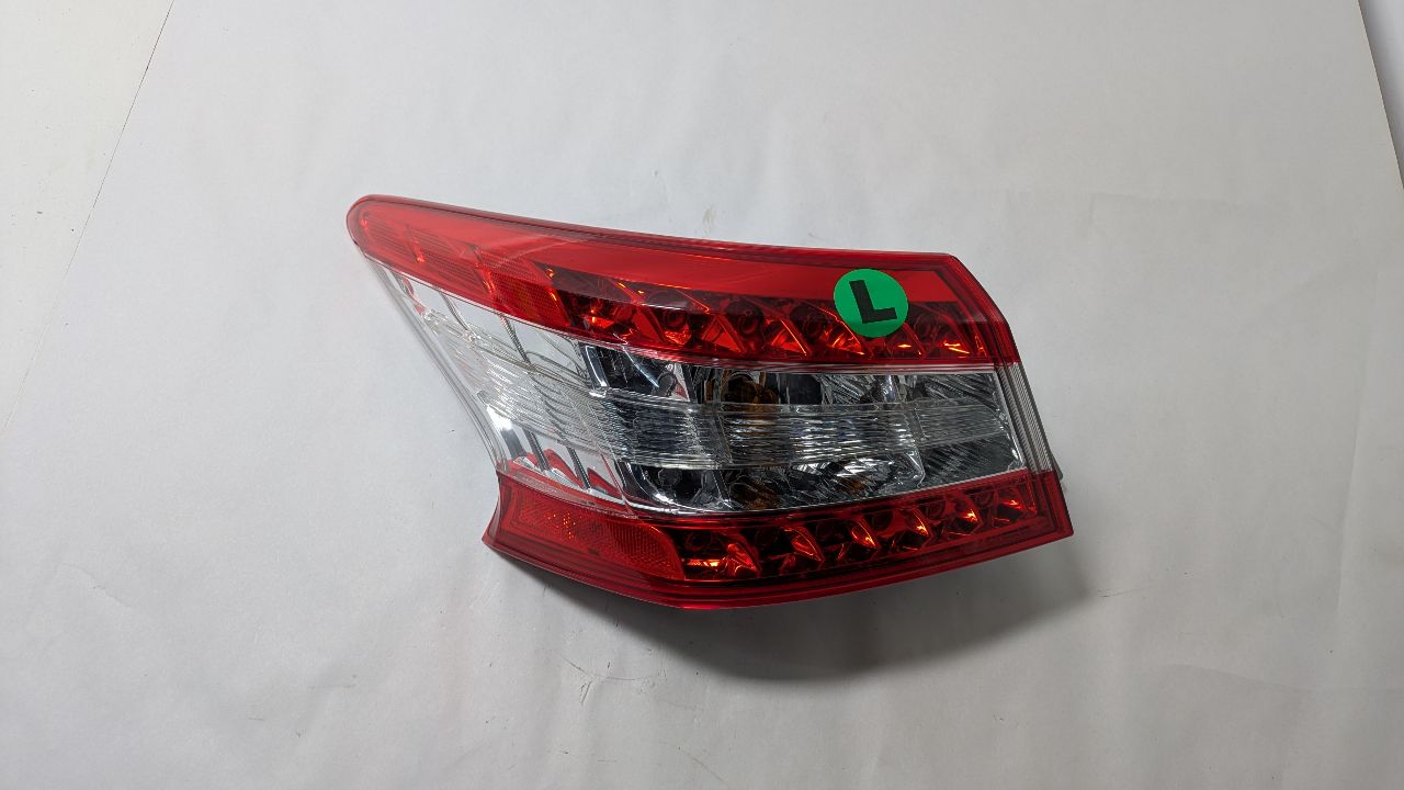 2015 NISSAN SENTRA 4cyl Gasoline 1.8 Left TAIL LAMP - 390471 — photo 1