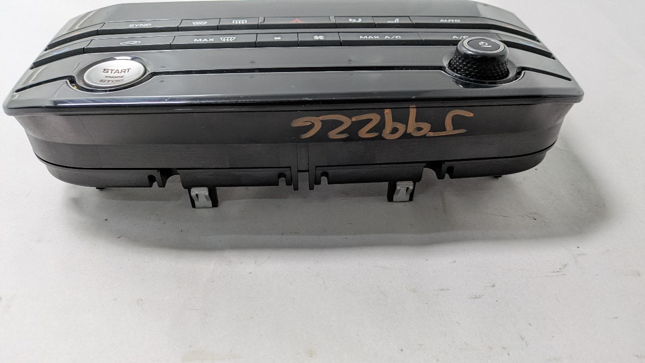 2017 JAGUAR F-PACE 6cyl Supercharged 3.0 TEMP CONTROL - 390505 — photo 2