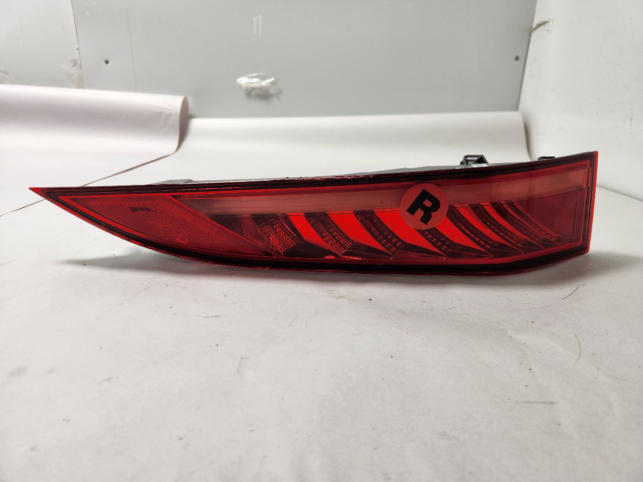 2017 JAGUAR F-PACE 6cyl Supercharged 3.0 Right TAIL LAMP - 390511