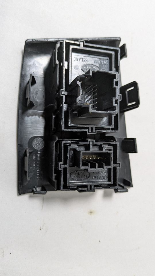 2017 JAGUAR F-PACE 6cyl Supercharged 3.0 Left Front Door Switch - 390513 — photo 1