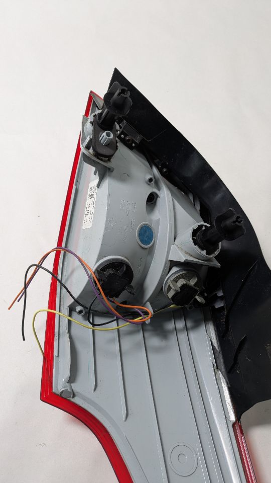 2018 FORD FOCUS 2.0L 4cyl Gasoline VVT Left TAIL LAMP - 390563 — photo 8