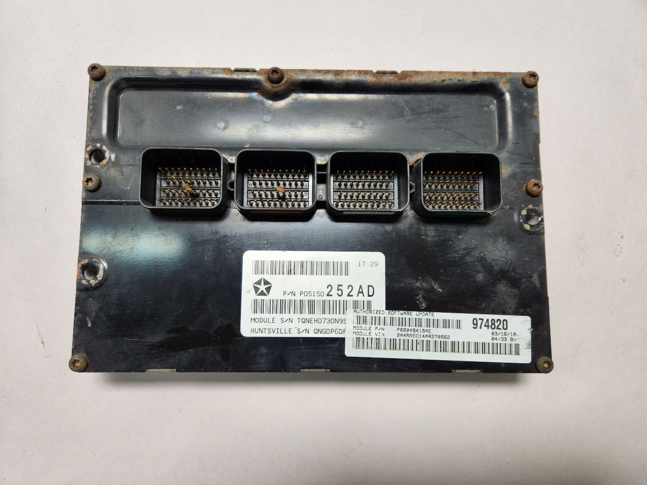 2010 CHRYSLER TOWN & COUNTRY 3.8L 6cyl Gasoline Eng/Motor Cont Mod - 390572 — photo 3