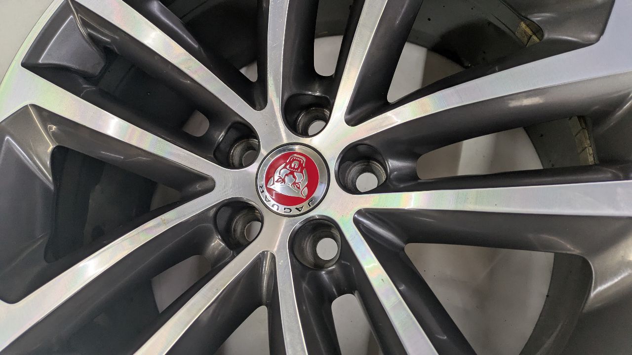 2017 JAGUAR F-PACE 6cyl Supercharged 3.0 WHEEL - 390727 — photo 2