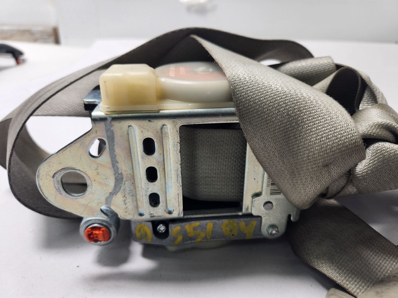 2011 FORD FUSION 4cyl Electric 2.5 Seat Belt, Front - 390740 — photo 2