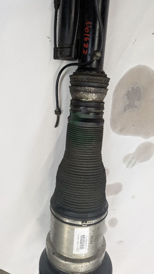 2007 MERCEDES-BENZ S-CLASS 8cyl Gasoline 5.5 Left STRUT - 390783 — photo 5