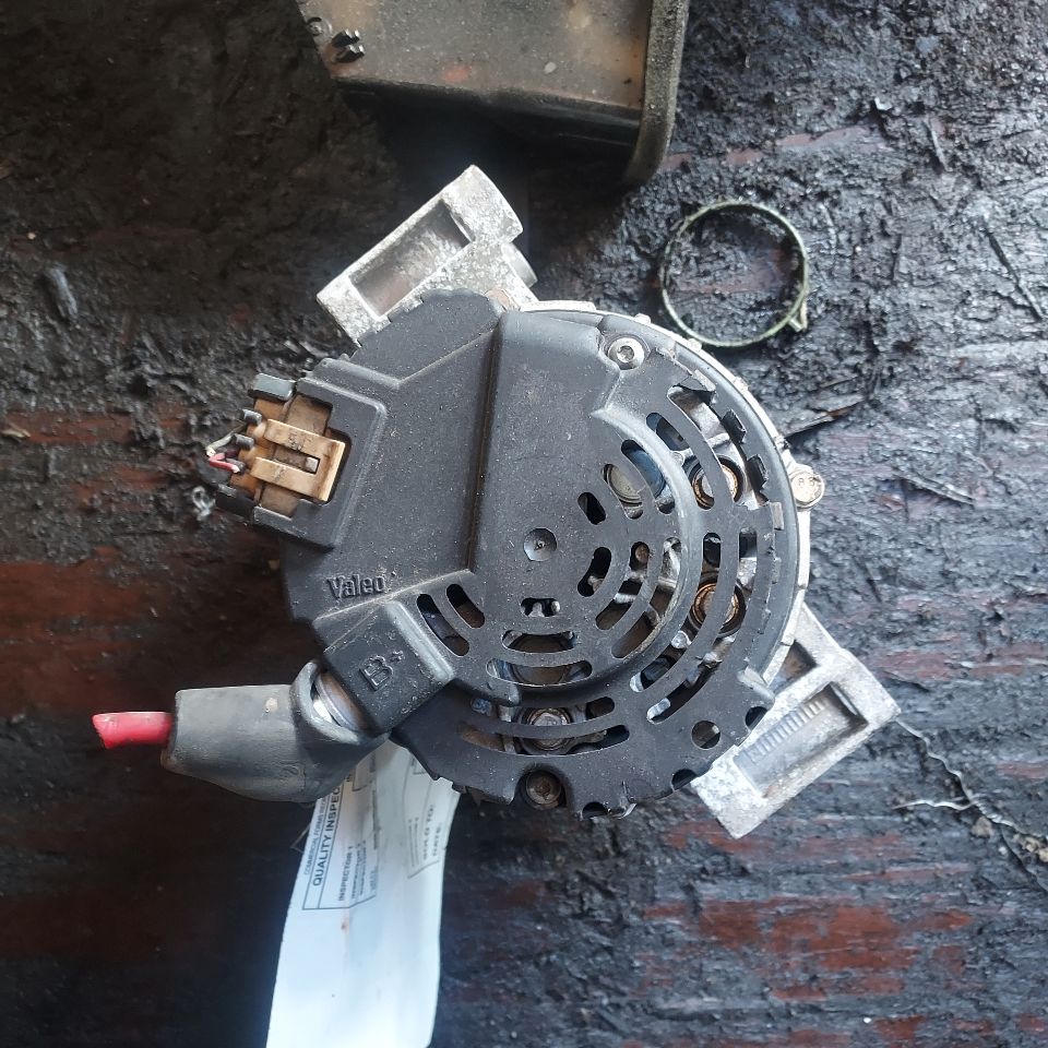 2006 CHEVROLET COLORADO 5cyl Gasoline 3.5 ALTERNATOR - 390808 — photo 2