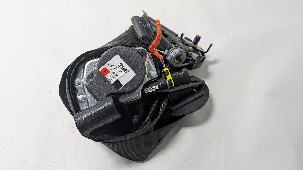 2017 LAND ROVER RANGE ROVER Seat Belt, Front - 390811 — photo 6
