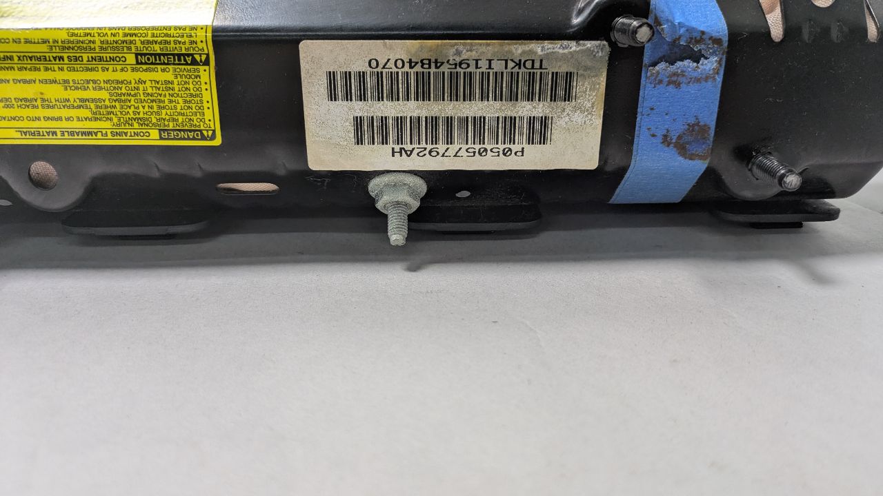 2014 DODGE CHARGER 6cyl Gasoline 3.6 Left AIR BAG - 390848 — photo 4