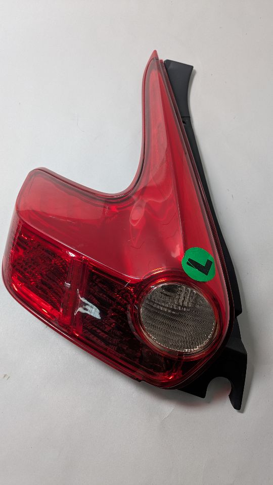 2012 NISSAN JUKE 4cyl Gasoline Turbo 1.6 Left TAIL LAMP - 390946