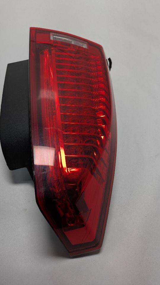 2012 CADILLAC CTS 6cyl Gasoline 3.0 Dohc Left TAIL LAMP - 391032 — photo 2
